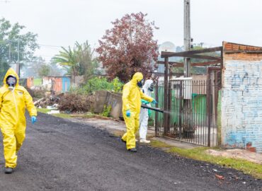 Leptospirose: Equipe de Controle de Zoonoses pulveriza o bairro Mato Grande para conter a doença