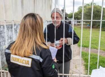 Mais de mil canoenses são beneficiados com  entrega de medicamentos especiais em casa