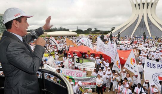 Vereador Airton Souza apresenta moção de apoio a Projeto de Lei que estabelece um piso nacional para profissionais de enfermagem e reduz a carga de horário.