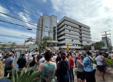 PROTESTO CONTRA A PEDOFILIA EM CANOAS