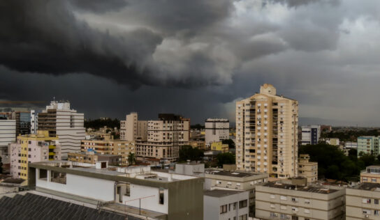 Canoas prepara-se para enfrentar o ciclone