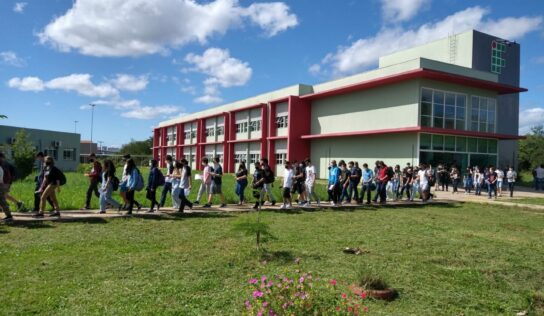 <strong>Greve é um pedido de socorro e alerta para o fim do Instituto Federal em Canoas</strong>