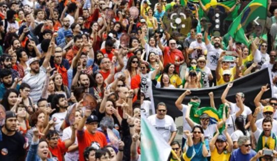 <strong>Um Brasil dividido pelo radicalismo eleitoral</strong>