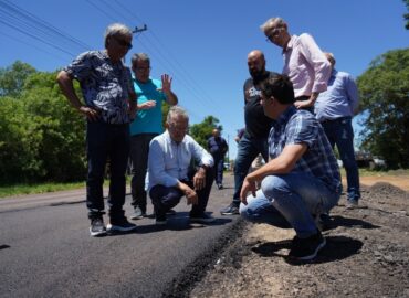 Busato, canoense visita obra histórica na Estrada do Conde em Guaíba